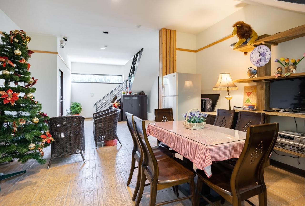 Hua Mu Xing Jing B&B Renai Exterior photo