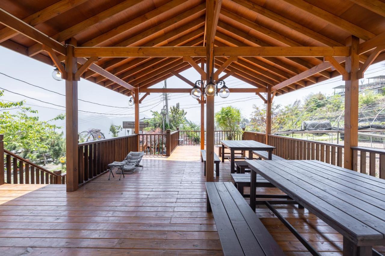 Hua Mu Xing Jing B&B Renai Exterior photo