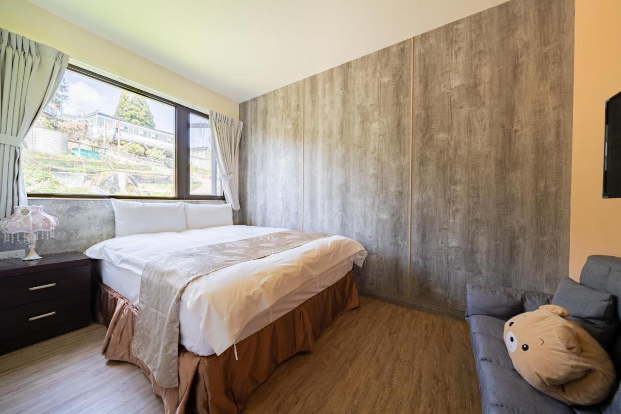 Hua Mu Xing Jing B&B Renai Exterior photo